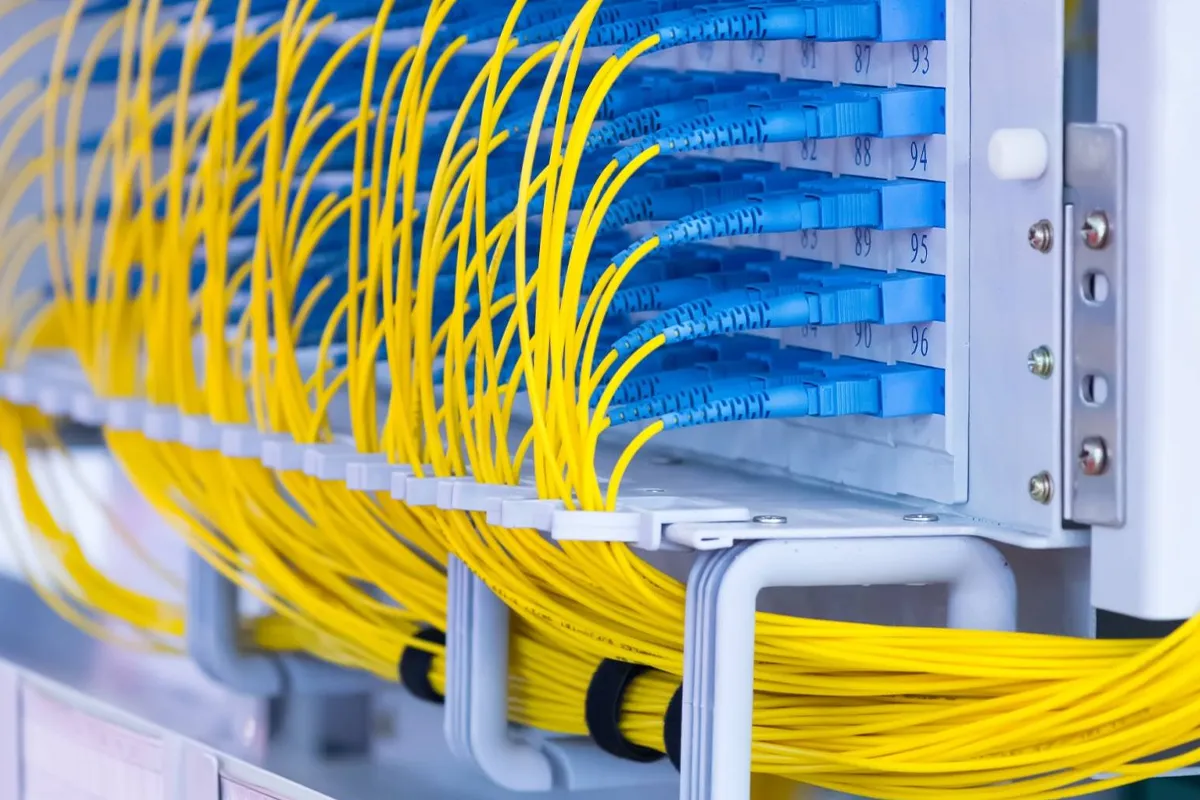 Rack Mount Fiber Patch Panel: Key Solution for Neat Optical Cable Management in Data Center & Telecom Room